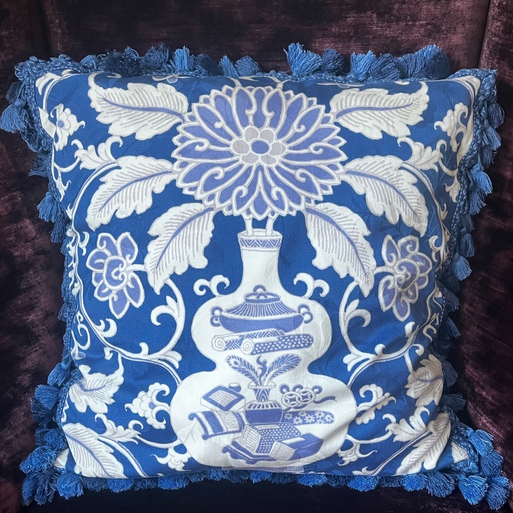 Ralph Lauren Throw Pillow 22”Sq Cover w/insert